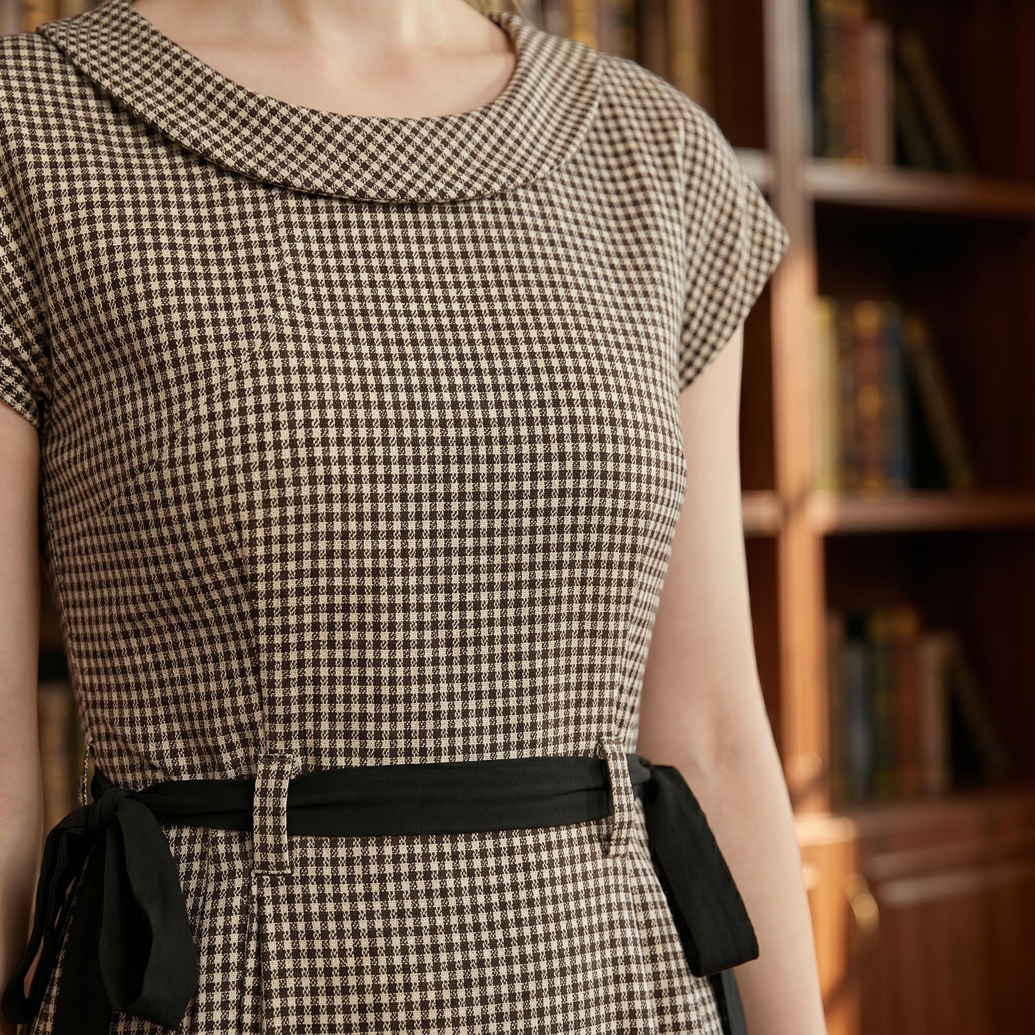 Vintage Houndstooth Midi Dress - Image 2